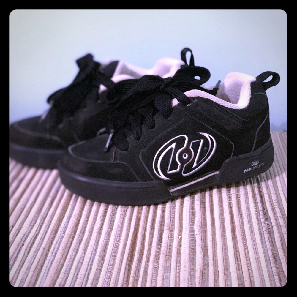 Heelys sz 1